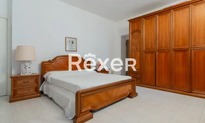 Rexer-CARNATE-Dimora-storica-divisa-in-due-unit-immobiliari-indipendenti-di-e-mq-con-giardino-e-box-auto-Altro