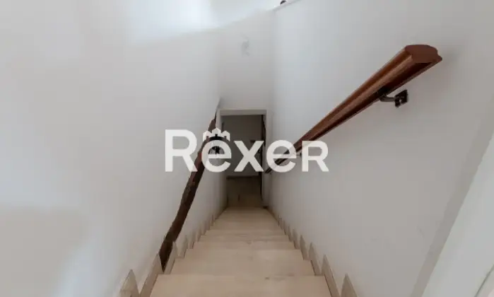 Rexer-CARNATE-Dimora-storica-divisa-in-due-unit-immobiliari-indipendenti-di-e-mq-con-giardino-e-box-auto-Altro