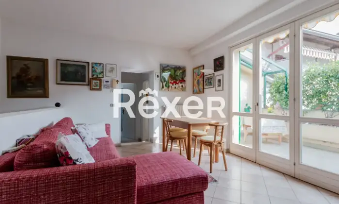 Rexer-CARNATE-Dimora-storica-divisa-in-due-unit-immobiliari-indipendenti-di-e-mq-con-giardino-e-box-auto-Altro