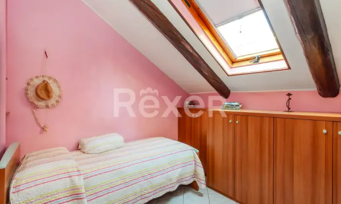Rexer-TORINO-Appartamento-su-due-livelli-ristrutturato-Altro
