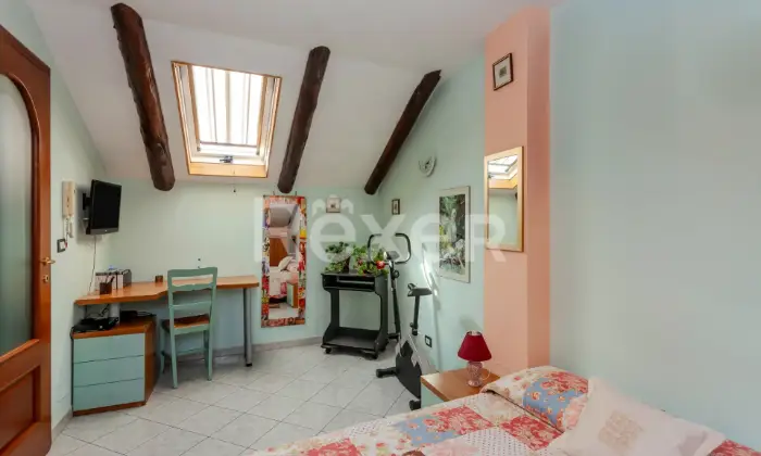 Rexer-TORINO-Appartamento-su-due-livelli-ristrutturato-Altro