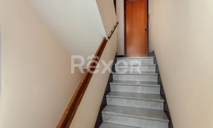Rexer-TORINO-Appartamento-su-due-livelli-ristrutturato-Altro