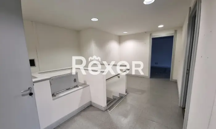 Rexer-CANEGRATE-Ex-filiale-bancaria-ai-piani-terra-e-interrato-Altro