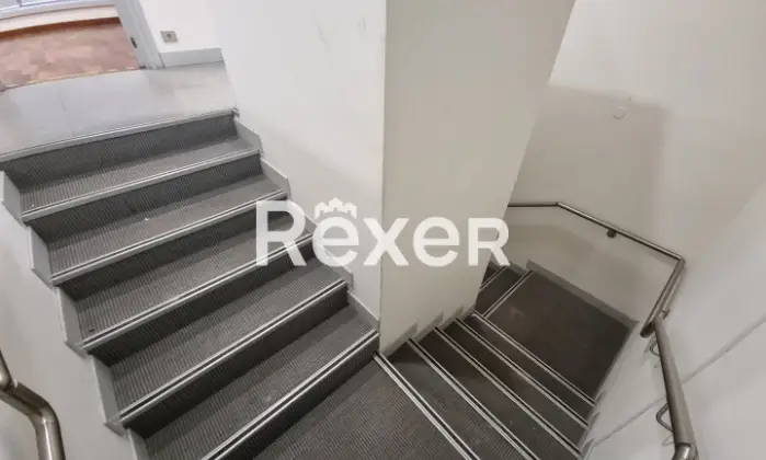 Rexer-CANEGRATE-Ex-filiale-bancaria-ai-piani-terra-e-interrato-Garage