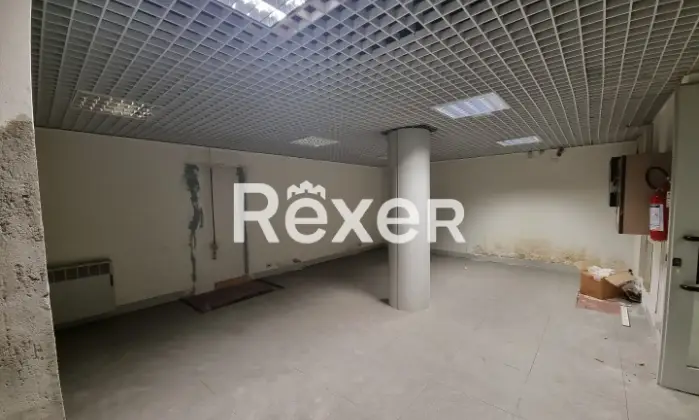 Rexer-CANEGRATE-Ex-filiale-bancaria-ai-piani-terra-e-interrato-Altro