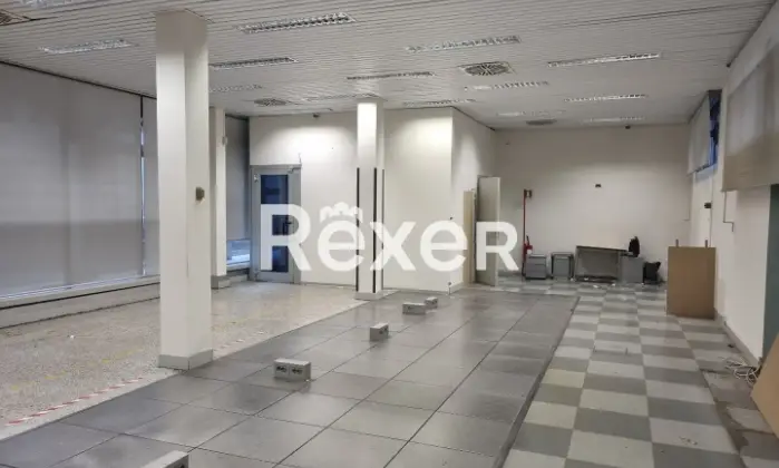 Rexer-CANEGRATE-Ex-filiale-bancaria-ai-piani-terra-e-interrato-Altro