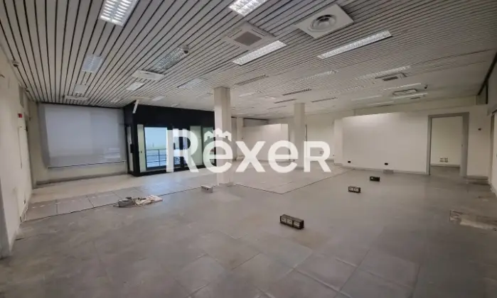 Rexer-ROBECCHETTO-CON-INDUNO-Ex-filiale-bancaria-ai-piani-terra-e-interrato-Altro