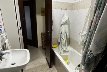 Rexer-Sarno-APPARTAMENTO-USO-INVESTIMENTO-CON-INQUILINO-DENTRO-Bagno