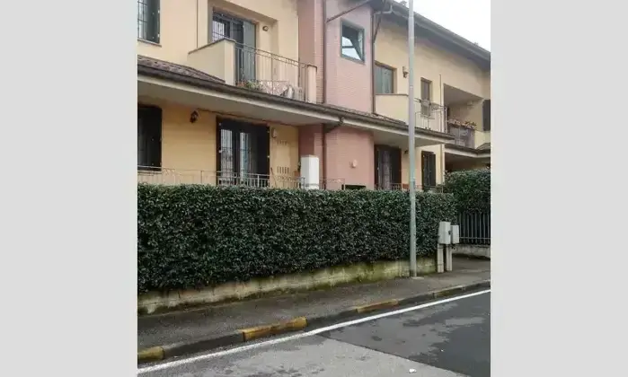 Rexer-Bellinzago-Lombardo-LOCALI-VICINO-MM-GESSATE-Facciata