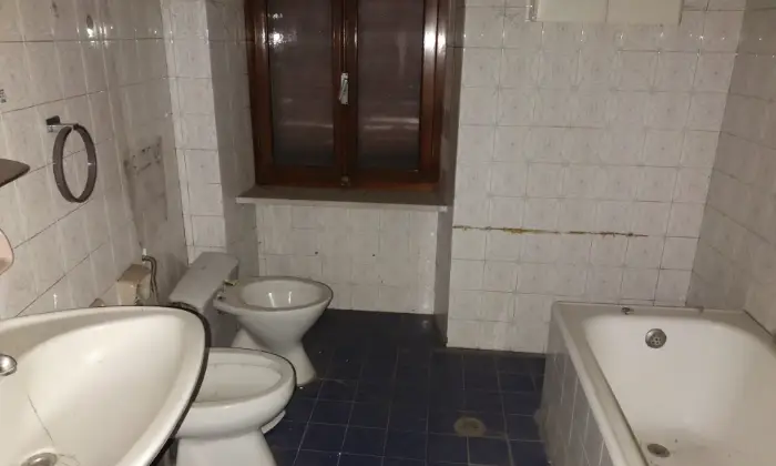 Rexer-Vestign-Fabbricato-di-mq-in-centro-storico-con-giardino-e-terreno-Altro