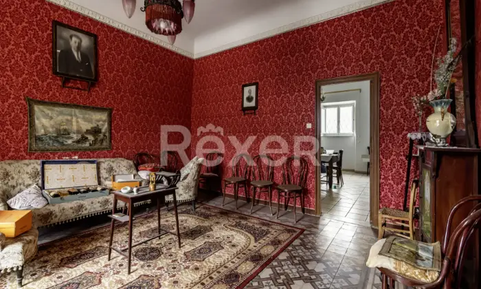 Rexer-Chiusa-Sclafani-Casa-indipendente-con-giardino-Altro