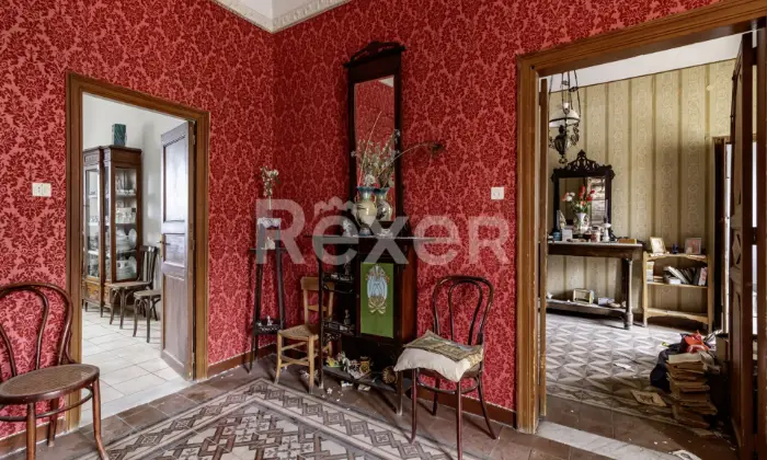Rexer-Chiusa-Sclafani-Casa-indipendente-con-giardino-Altro