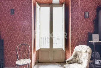 Rexer-Chiusa-Sclafani-Casa-indipendente-con-giardino-Altro