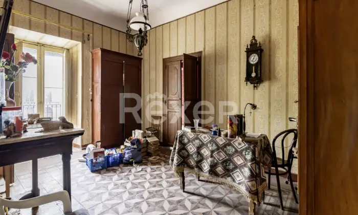 Rexer-Chiusa-Sclafani-Casa-indipendente-con-giardino-Altro