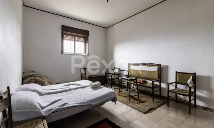 Rexer-Chiusa-Sclafani-Casa-indipendente-con-giardino-Altro