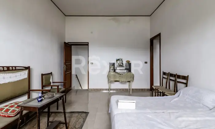 Rexer-Chiusa-Sclafani-Casa-indipendente-con-giardino-Altro