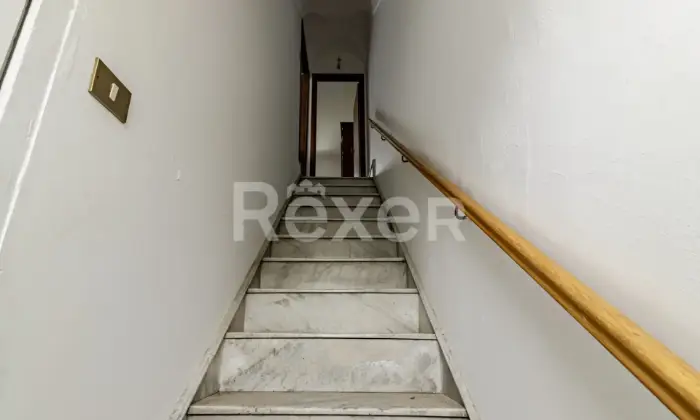 Rexer-Chiusa-Sclafani-Casa-indipendente-con-giardino-Altro