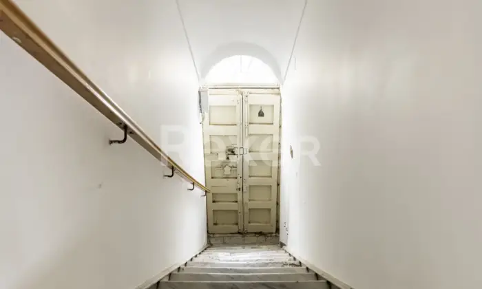 Rexer-Chiusa-Sclafani-Casa-indipendente-con-giardino-Altro