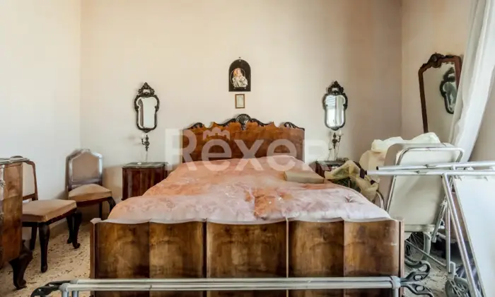Rexer-MARSALA-Ampio-appartamento-al-centro-con-posto-auto-Altro