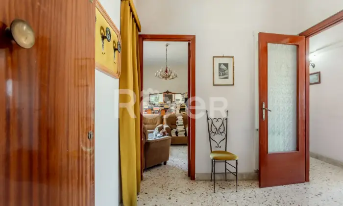 Rexer-MARSALA-Ampio-appartamento-al-centro-con-posto-auto-Altro