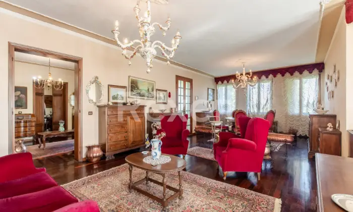 Rexer-ASOLO-Villa-unifamiliare-indipendente-con-porticato-e-ampio-terreno-Altro