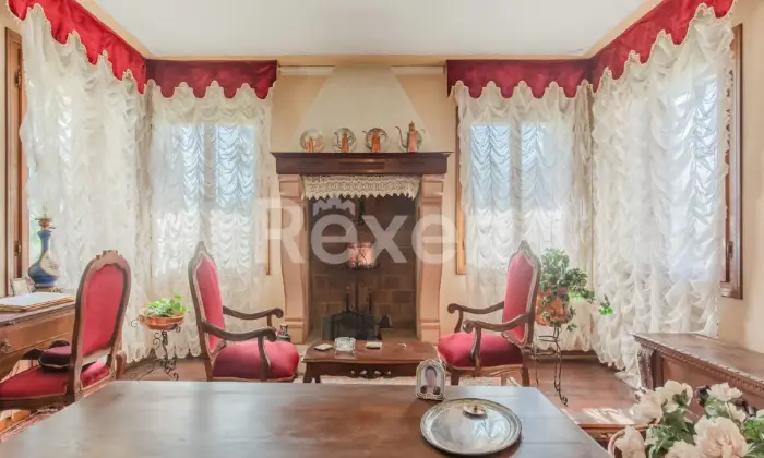 Rexer-ASOLO-Villa-unifamiliare-indipendente-con-porticato-e-ampio-terreno-Altro