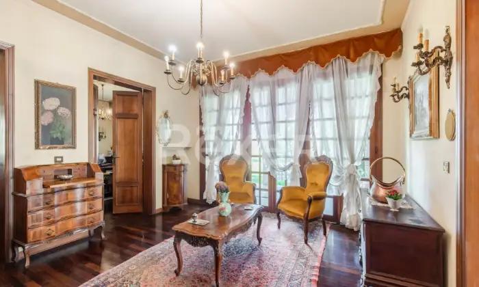 Rexer-ASOLO-Villa-unifamiliare-indipendente-con-porticato-e-ampio-terreno-Altro