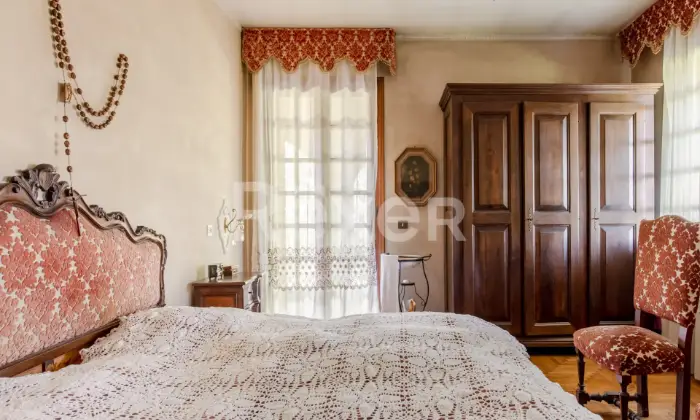 Rexer-ASOLO-Villa-unifamiliare-indipendente-con-porticato-e-ampio-terreno-Altro