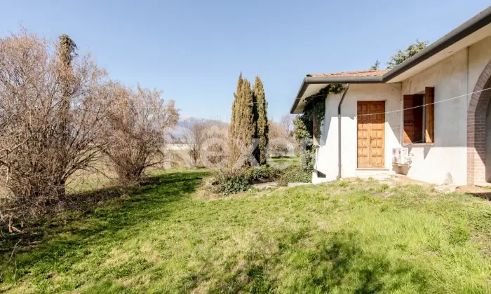 Rexer-ASOLO-Villa-unifamiliare-indipendente-con-porticato-e-ampio-terreno-Altro