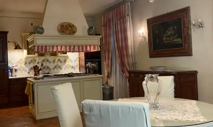 Rexer-Santa-Croce-sullArno-Bella-villa-Altro