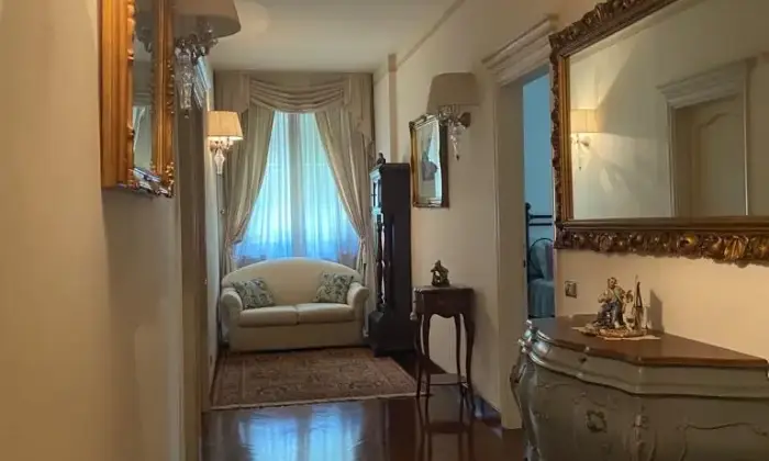 Rexer-Santa-Croce-sullArno-Bella-villa-Altro