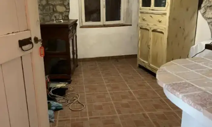 Rexer-Zeri-Rustica-in-vendita-in-via-PatignoZeri-Altro