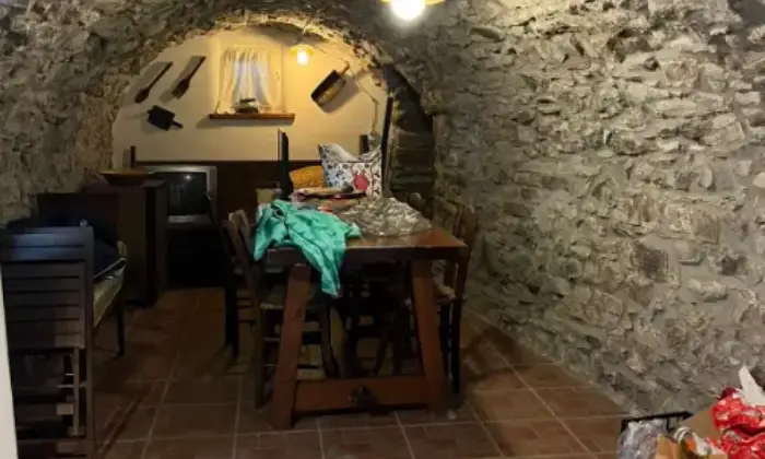 Rexer-Zeri-Rustica-in-vendita-in-via-PatignoZeri-Altro