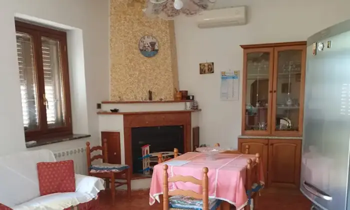 Rexer-Luzzi-Casa-indipendente-in-venditaLuzzi-Altro