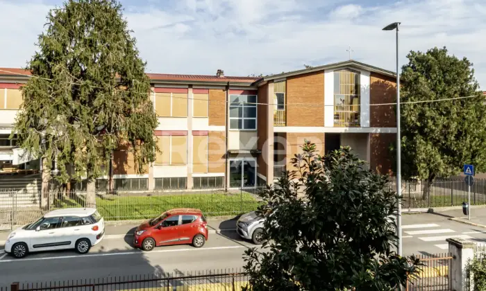 Rexer-VIMERCATE-Vimercate-Villa-singola-con-giardino-box-e-posti-auto-Altro