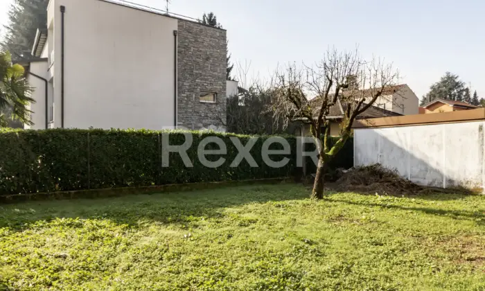 Rexer-VIMERCATE-Vimercate-Villa-singola-con-giardino-box-e-posti-auto-Altro