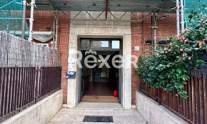 Rexer-Roma-Bilocale-spazioso-ai-piani-alti-in-stabile-con-portineria-Altro