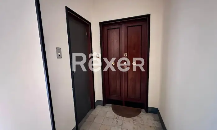 Rexer-Roma-Bilocale-spazioso-ai-piani-alti-in-stabile-con-portineria-Altro