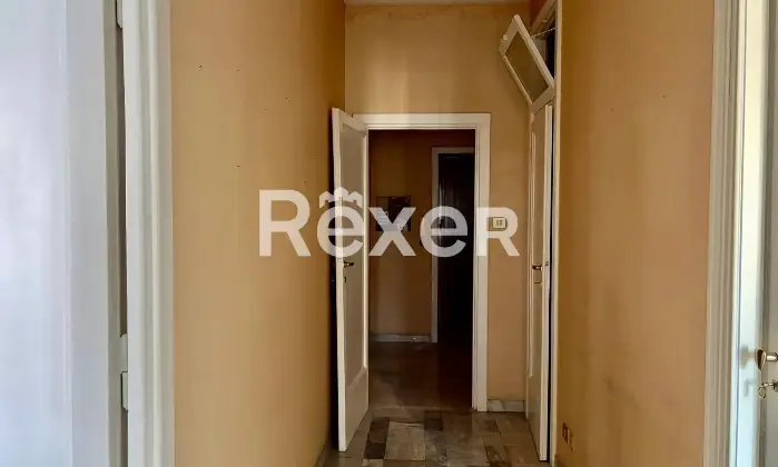 Rexer-Roma-Bilocale-spazioso-ai-piani-alti-in-stabile-con-portineria-Corridoio