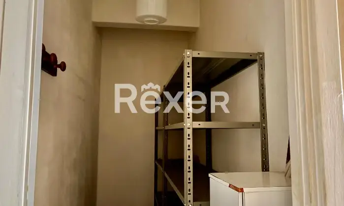 Rexer-Roma-Bilocale-spazioso-ai-piani-alti-in-stabile-con-portineria-Ripostiglio