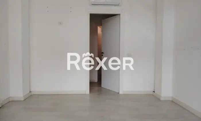 Rexer-Brescia-VENDESI-NEGOZIO-Altro