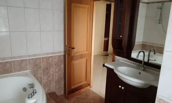 Rexer-Cir-Marina-Appartamento-in-Via-Pietro-Badoglio-Cir-Marina-Bagno