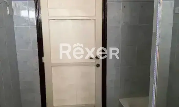 Rexer-Milano-MilanoCitt-Studi-Bilocale-luminoso-al-e-ultimo-piano-con-parquet-naturale-originale-nel-soggiorno-Altro