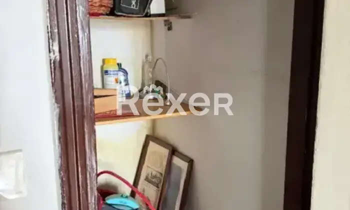 Rexer-Milano-MilanoCitt-Studi-Bilocale-luminoso-al-e-ultimo-piano-con-parquet-naturale-originale-nel-soggiorno-Altro