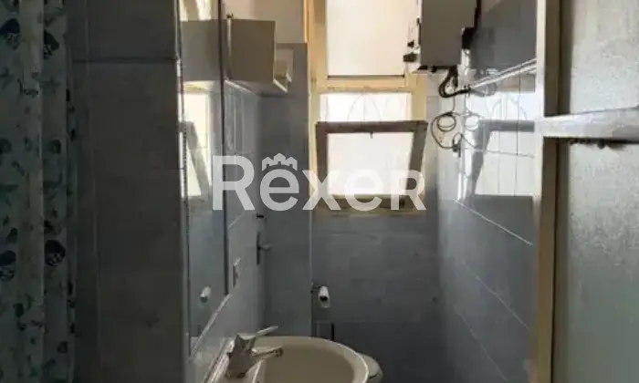 Rexer-Milano-MilanoCitt-Studi-Bilocale-luminoso-al-e-ultimo-piano-con-parquet-naturale-originale-nel-soggiorno-Altro