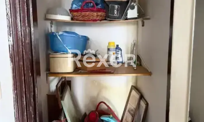 Rexer-Milano-MilanoCitt-Studi-Bilocale-luminoso-al-e-ultimo-piano-con-parquet-naturale-originale-nel-soggiorno-Altro