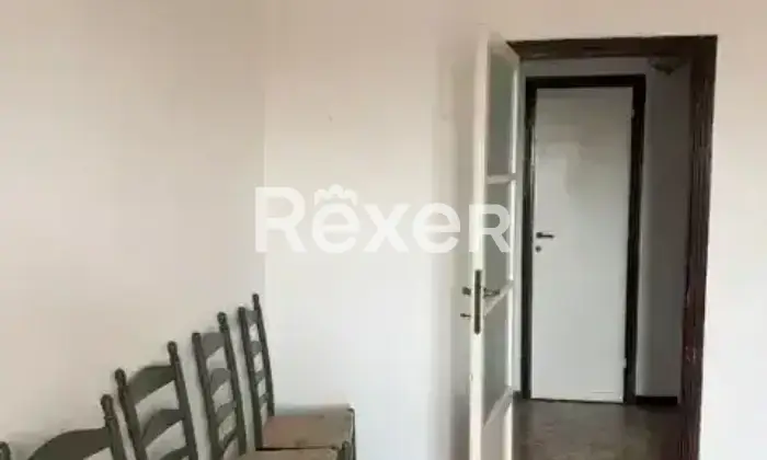 Rexer-Milano-MilanoCitt-Studi-Bilocale-luminoso-al-e-ultimo-piano-con-parquet-naturale-originale-nel-soggiorno-Altro