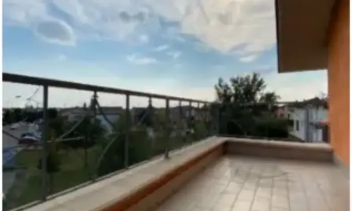 Rexer-Conselice-Casa-Indipendente-su-Tre-Livelli-con-Giardino-Altro