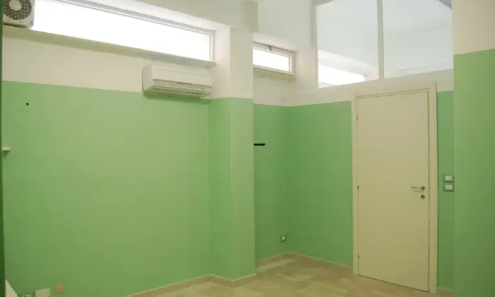 Rexer-Sanremo-Vendesi-ufficio-con-garage-Altro
