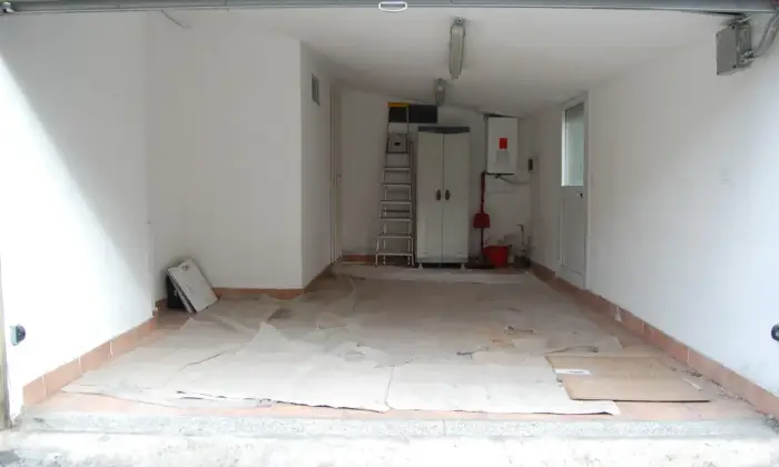 Rexer-Sanremo-Vendesi-ufficio-con-garage-Altro